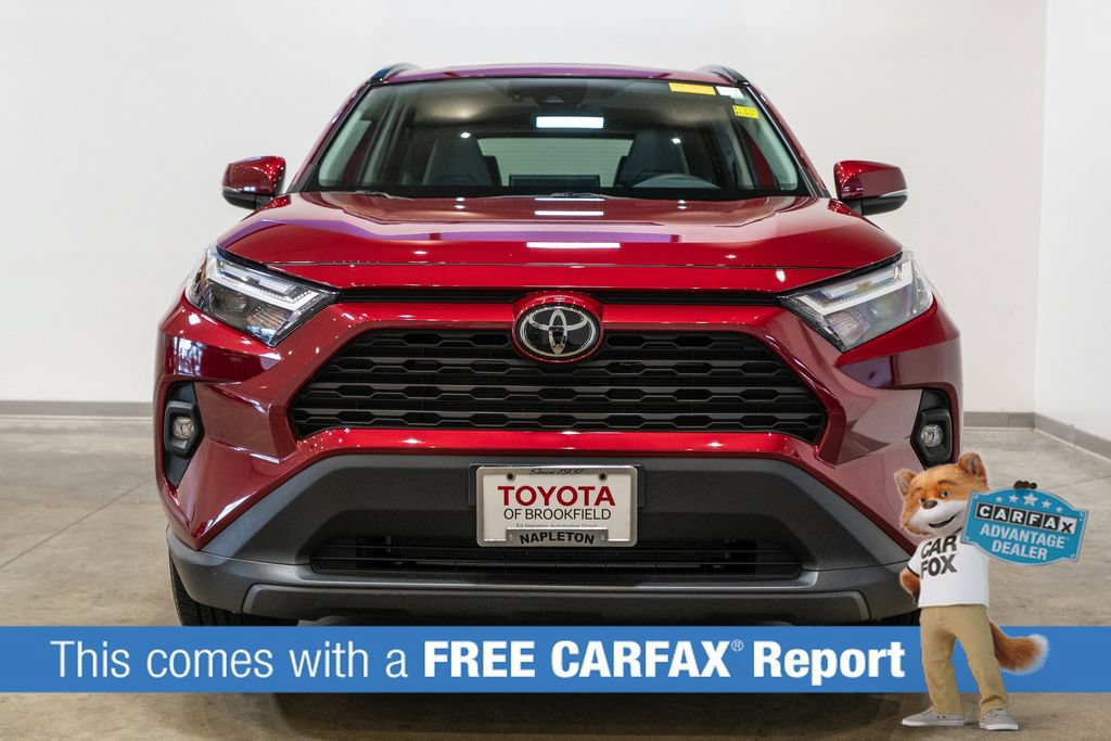 Used 2023 Toyota RAV4 XLE Premium AWD/4WD image 2