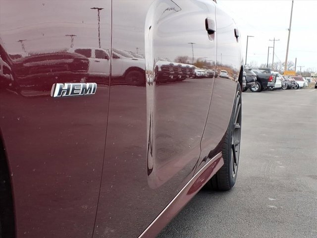 Used 2018 Dodge Charger R/T w/ Plus Group image 34