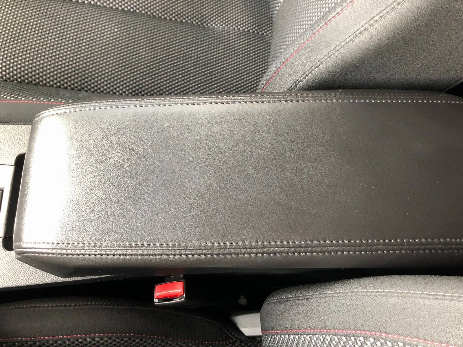 Used 2017 Chevrolet Equinox LT w/ Convenience Package image 24