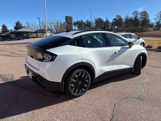 New 2026 Nissan Leaf Platinum+ w/ Cargo Package (Platinum+) FWD image 6