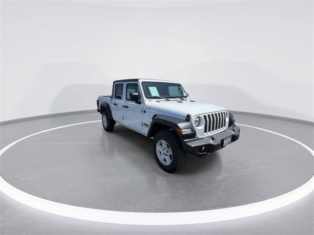 Certified 2020 Jeep Gladiator Sport w/ Quick Order Package 24S image 2