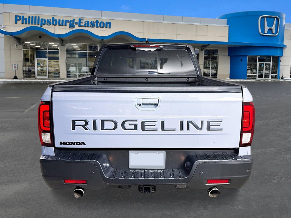 New 2026 Honda Ridgeline Black Edition image 4