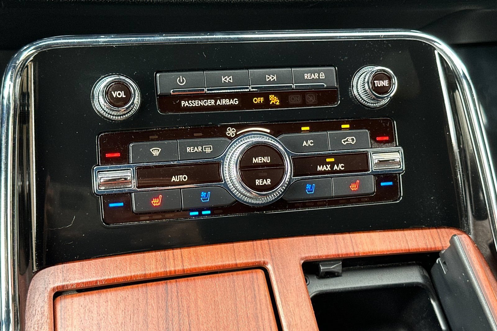 Used 2020 Lincoln Navigator Reserve RWD image 21
