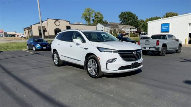Certified 2023 Buick Enclave Essence w/ Experience Buick Package image 2