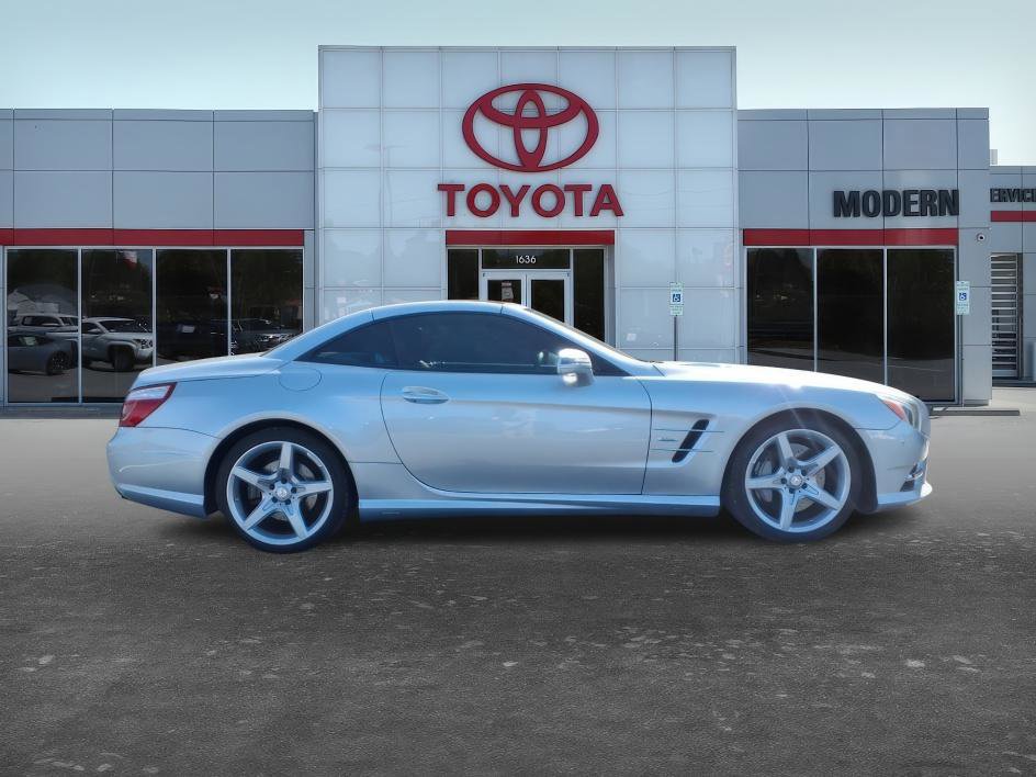 Used 2013 Mercedes-Benz SL 550 image 7