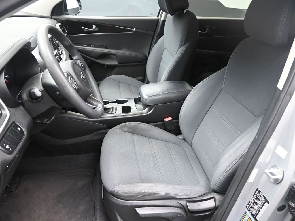 Used 2016 Kia Sorento LX image 18
