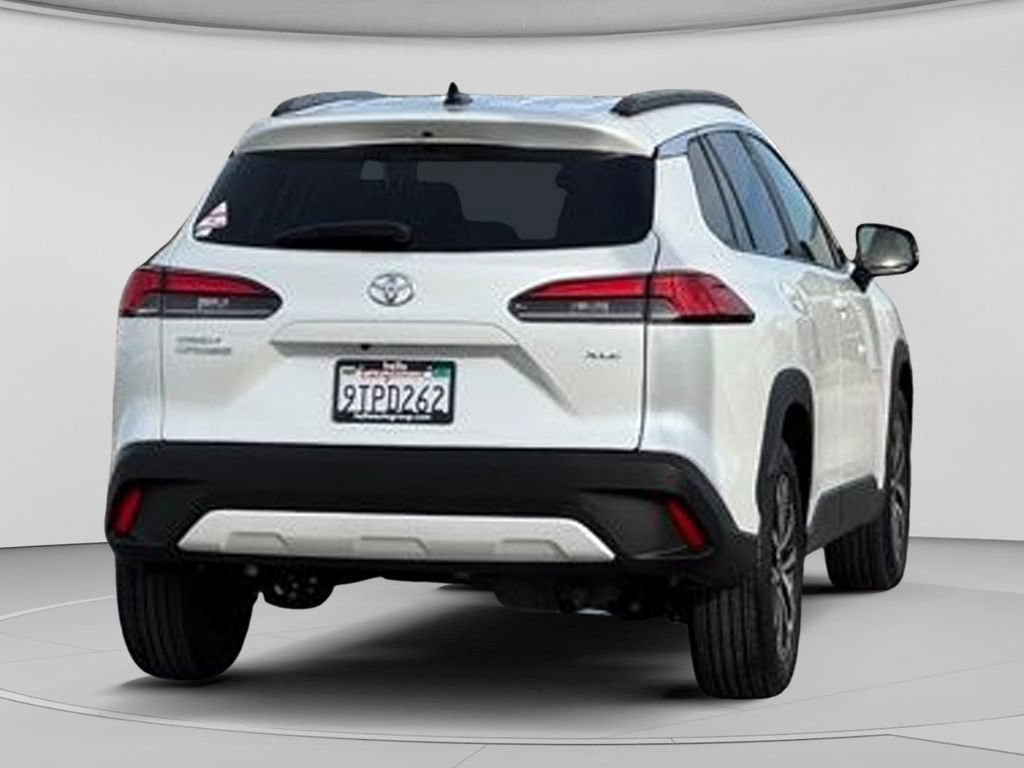 Used 2025 Toyota Corolla Cross XLE w/ Convenience Package FWD image 37