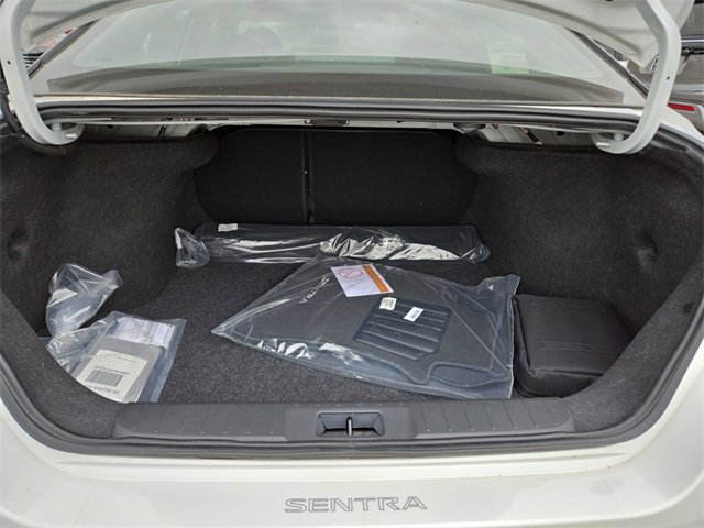 New 2025 Nissan Sentra SR w/ Midnight Edition image 26