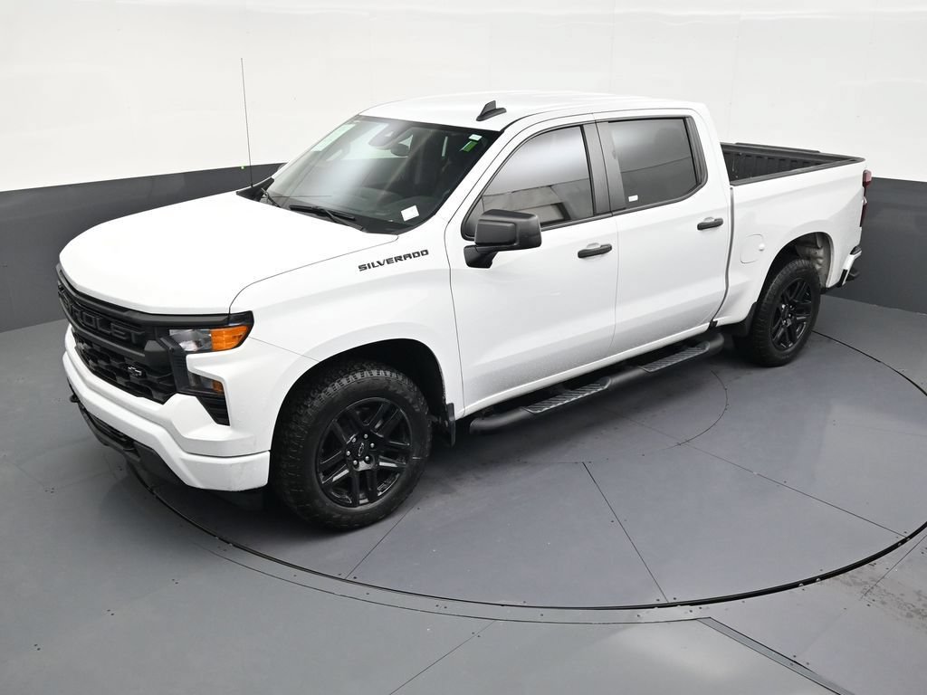 Used 2024 Chevrolet Silverado 1500 Custom w/ Turbomax Blackout Package RWD image 11