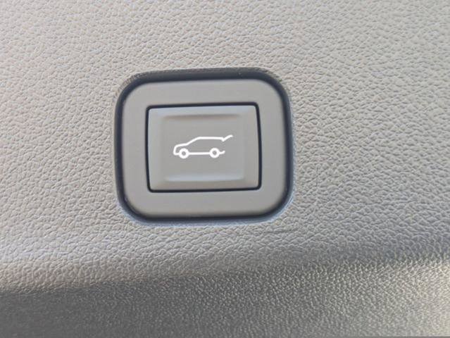 New 2026 Chevrolet Traverse RS w/ LPO, Floor Liner Package image 15