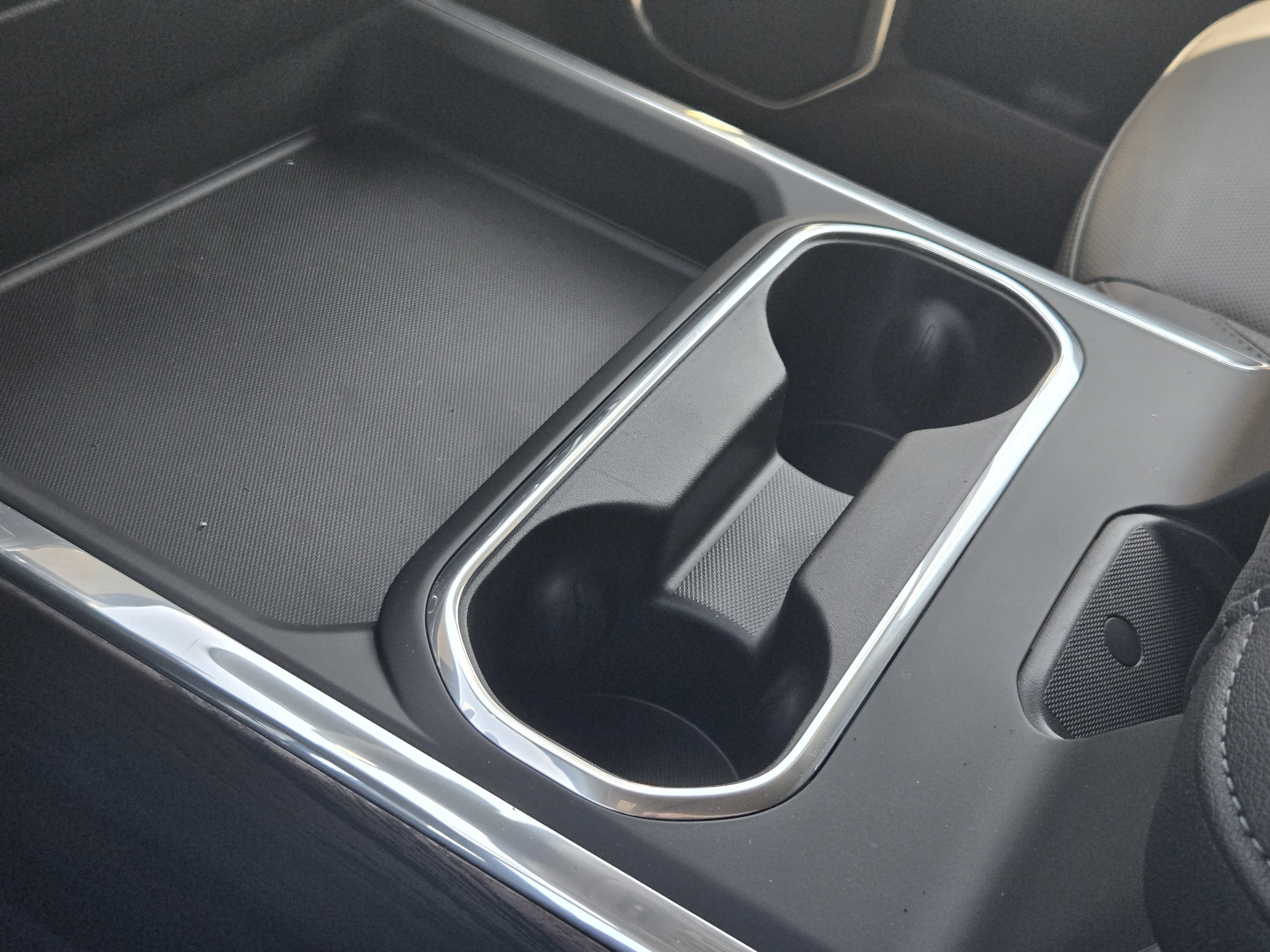 New 2025 GMC Sierra 2500 SLT w/ Texas SLT Premium Package image 15