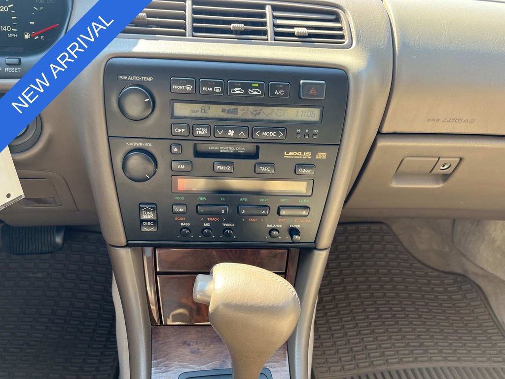 Used 1995 Lexus ES 330 image 14