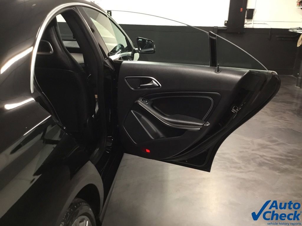 Used 2019 Mercedes-Benz CLA 250 4MATIC image 34