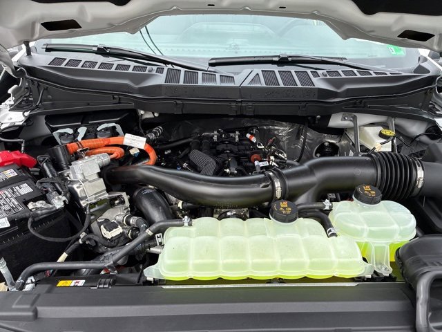 New 2025 Ford F150 Lariat w/ Equipment Group 501A Mid image 23