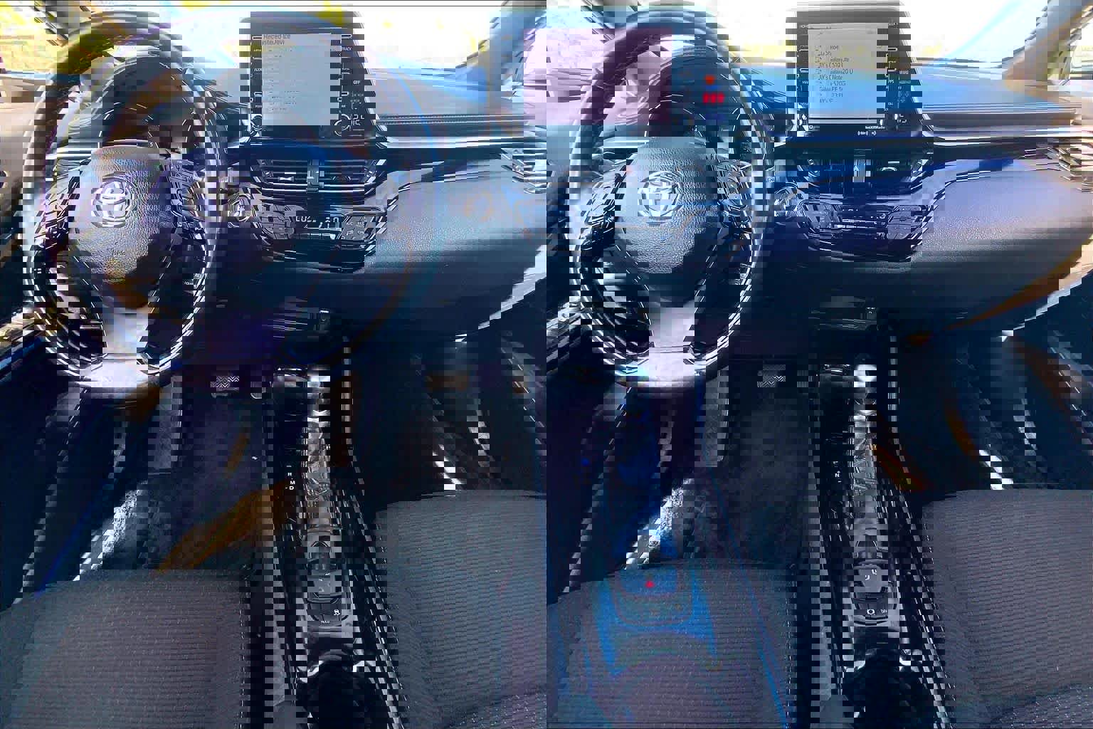 Used 2019 Toyota C-HR LE image 14