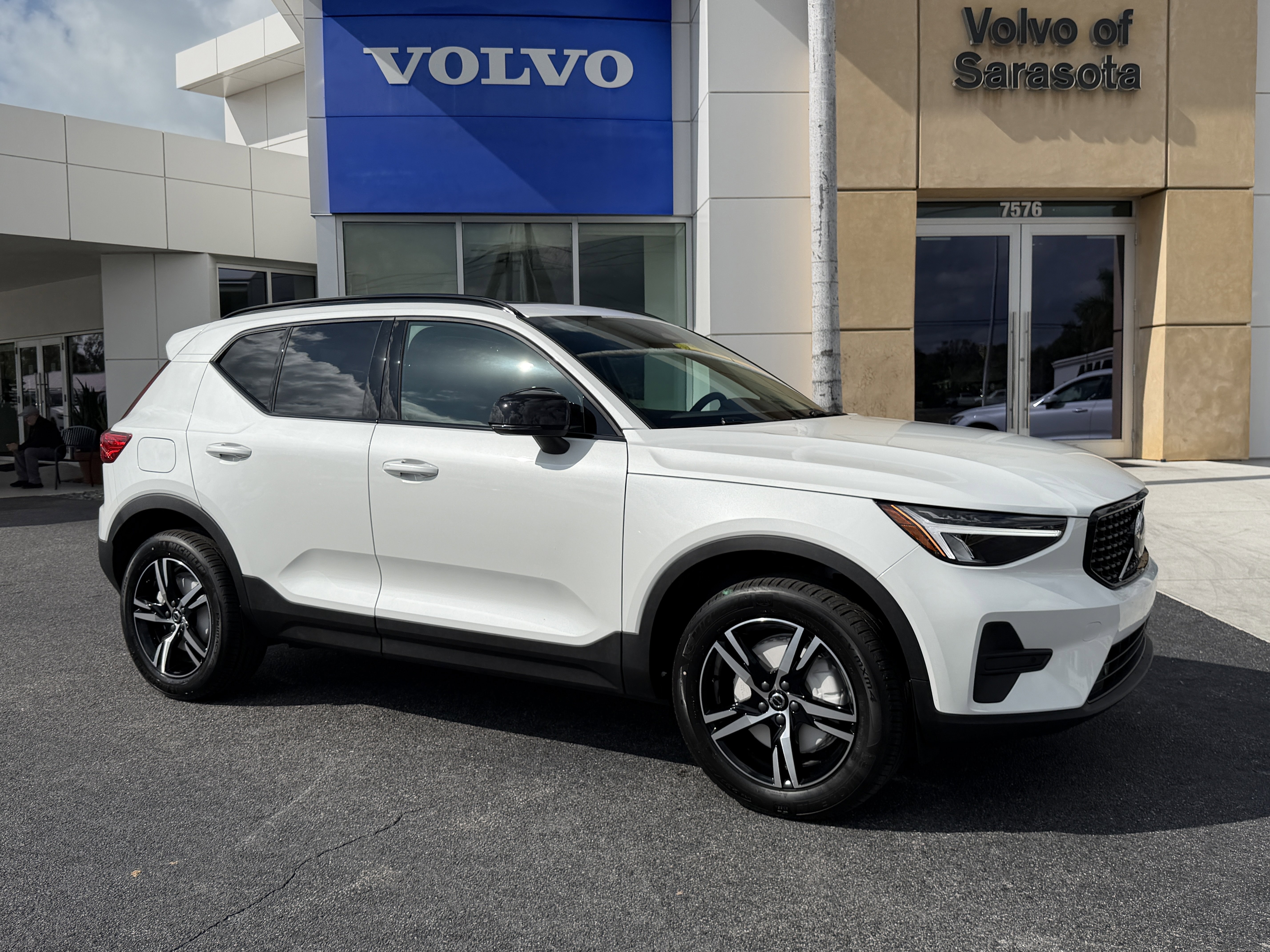 New 2026 Volvo XC40 B5 Core w/ Protection Package