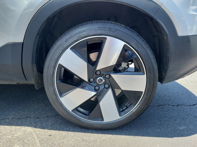 Used 2023 Volvo XC40 Recharge Ultimate AWD/4WD image 7
