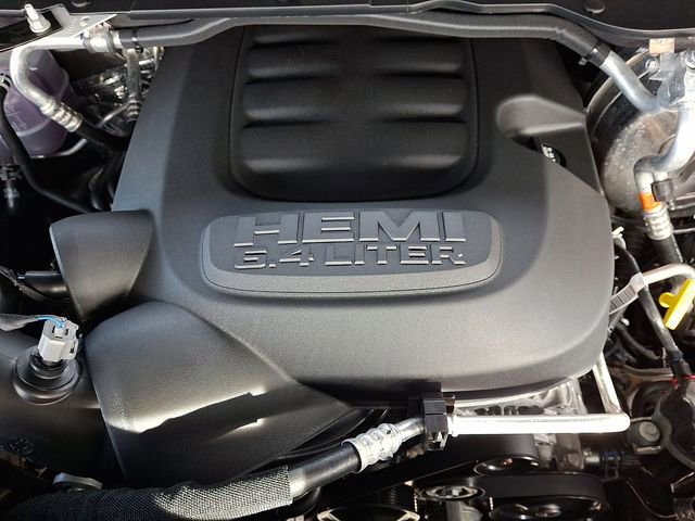 Used 2024 RAM 2500 Tradesman w/ Chrome Appearance Group image 26