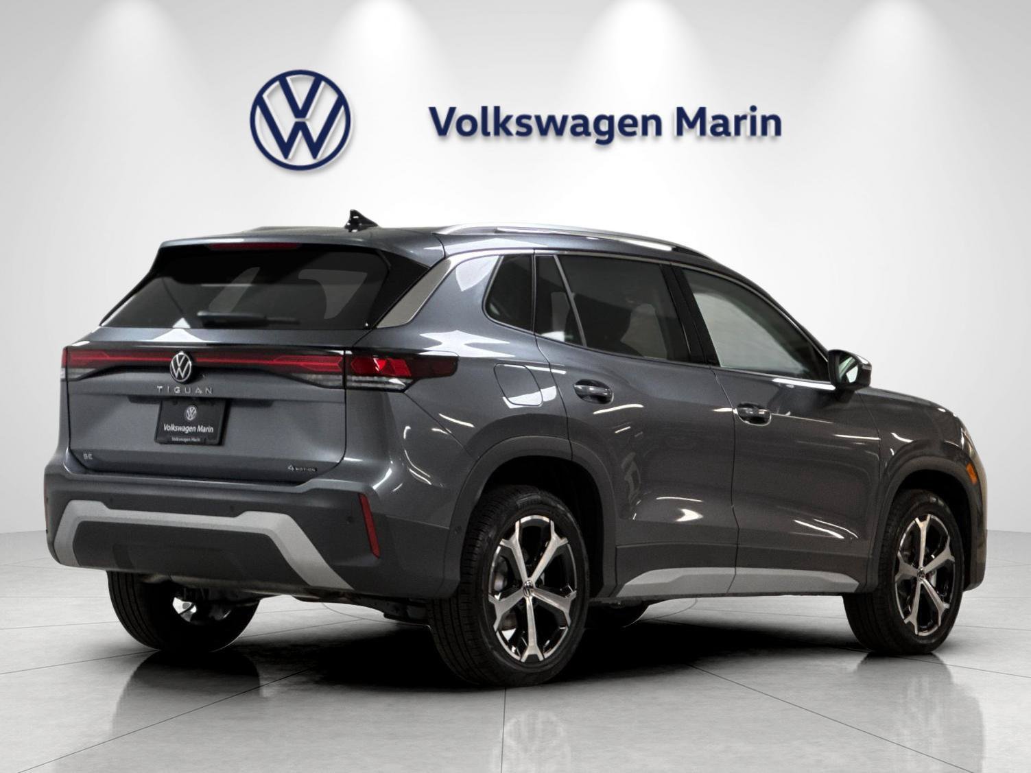 New 2026 Volkswagen Tiguan SE AWD/4WD image 5