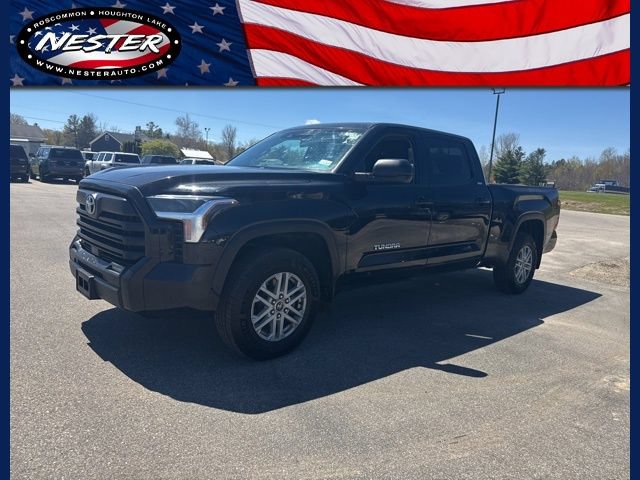 Used 2022 Toyota Tundra SR5 AWD/4WD image 1