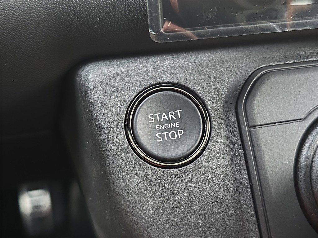 New 2026 Land Rover Defender 110 OCTA image 27