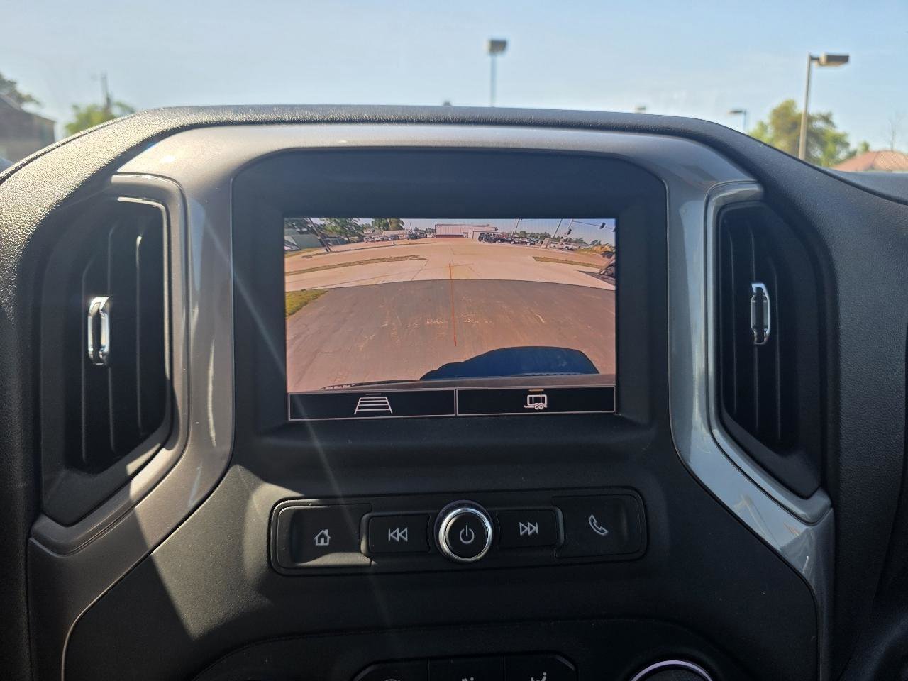 Used 2022 Chevrolet Silverado 1500 Custom AWD/4WD image 11