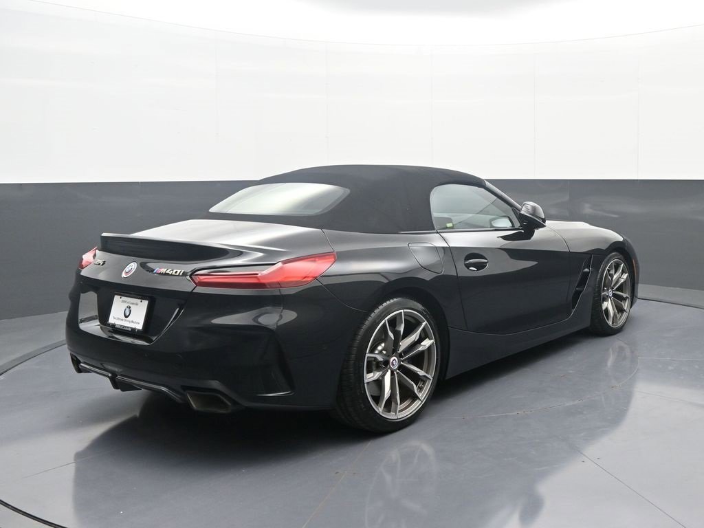 Used 2023 BMW Z4 M40i w/ Premium Package image 7