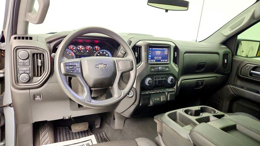 Used 2023 Chevrolet Silverado 1500 Custom Trail Boss w/ LPO, Dark Essentials Package AWD/4WD image 12