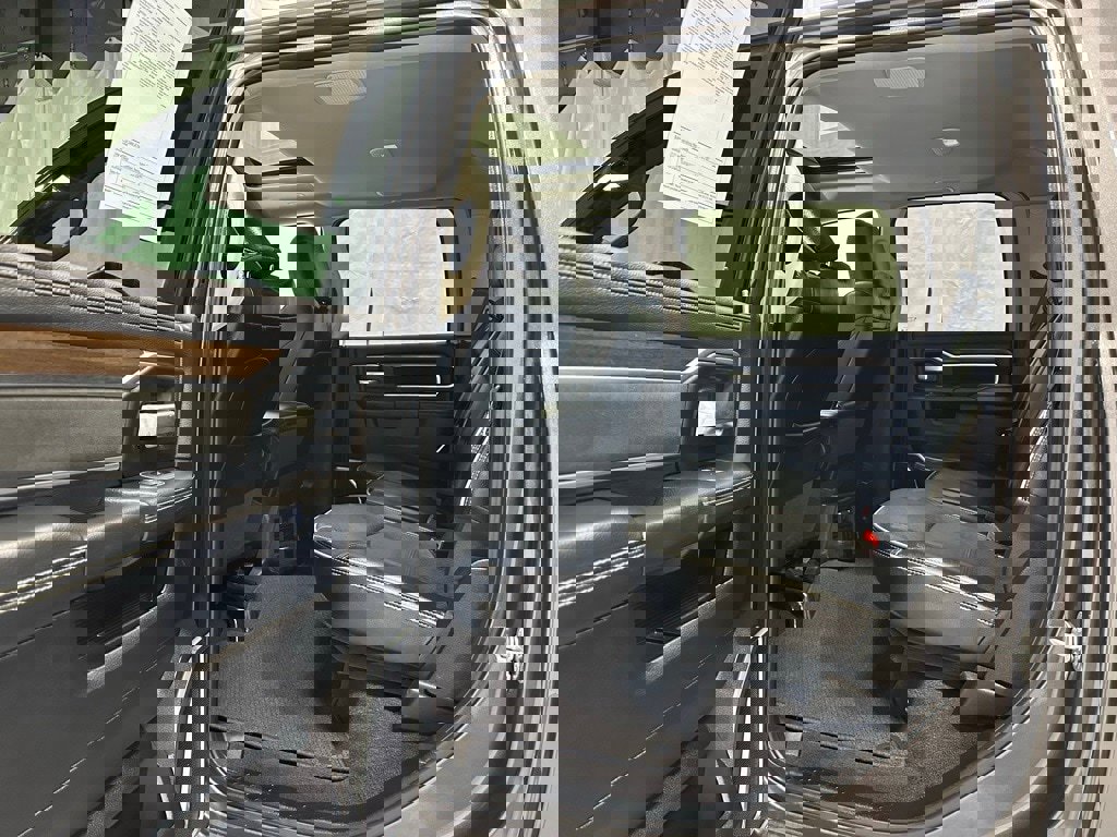 Used 2024 RAM 2500 Laramie image 42