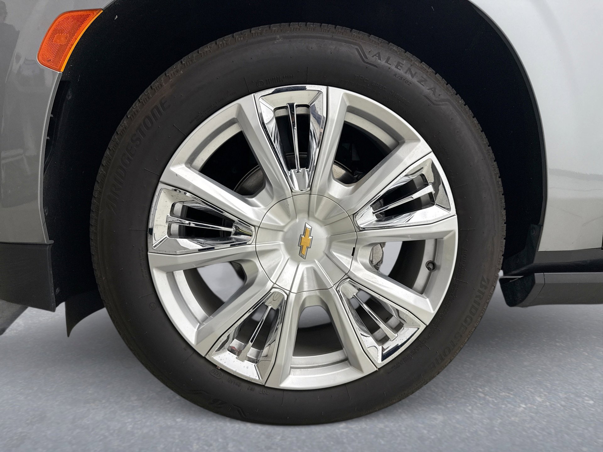 Used 2024 Chevrolet Tahoe High Country image 23