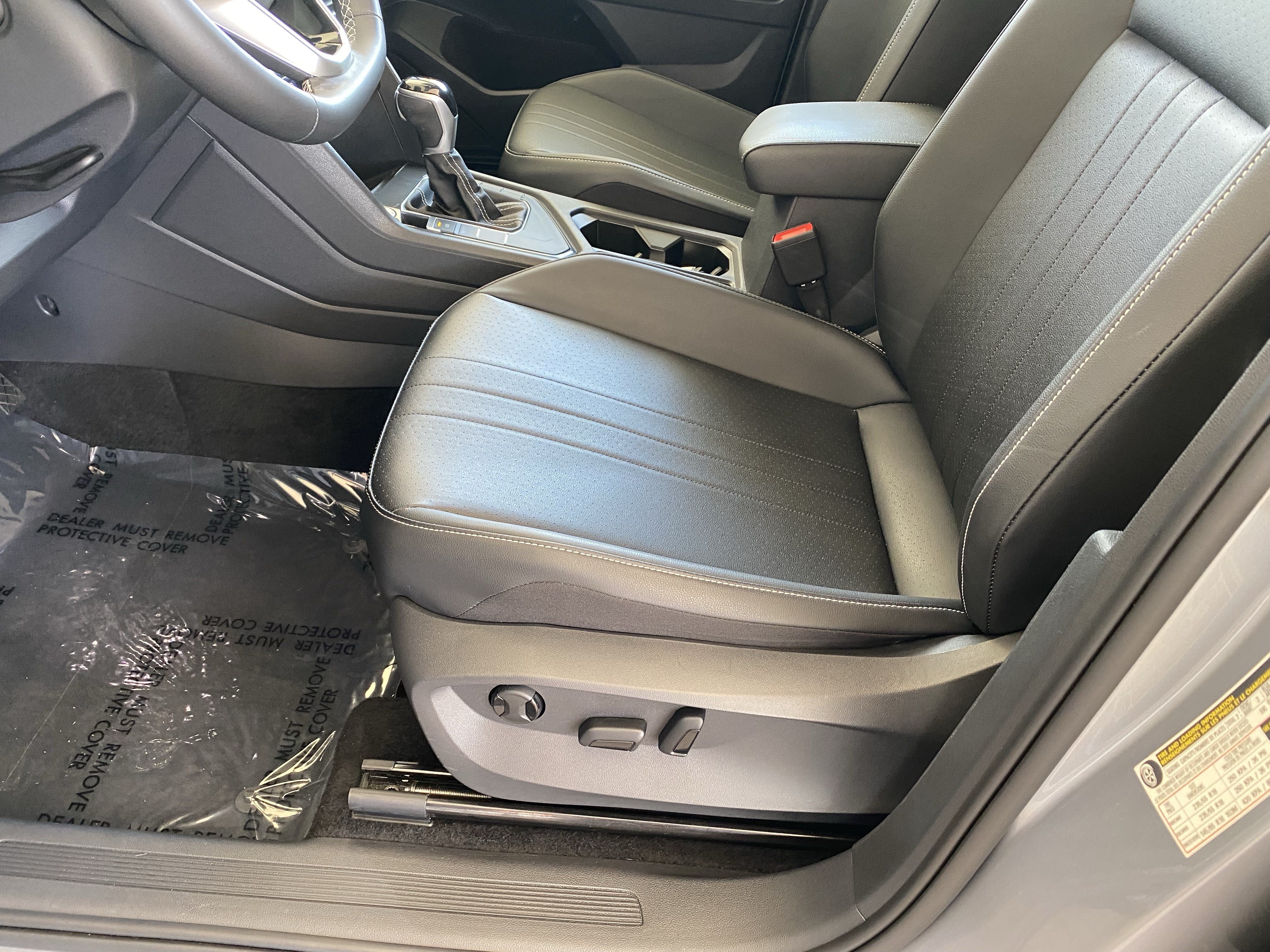 Certified 2023 Volkswagen Tiguan SE FWD image 12
