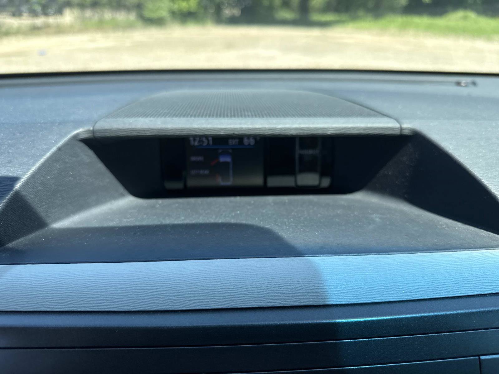 Used 2013 Toyota Sienna XLE image 23