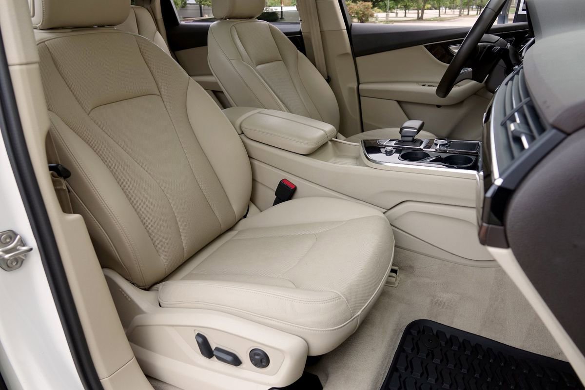 Used 2019 Audi Q7 3.0T Prestige w/ Prestige Package image 8