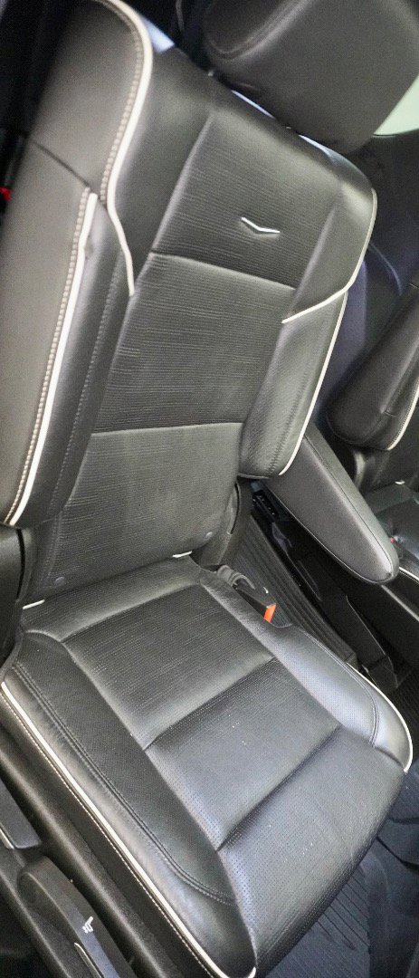 Used 2021 Cadillac Escalade Premium Luxury w/ Driver Assist Tech Package image 10