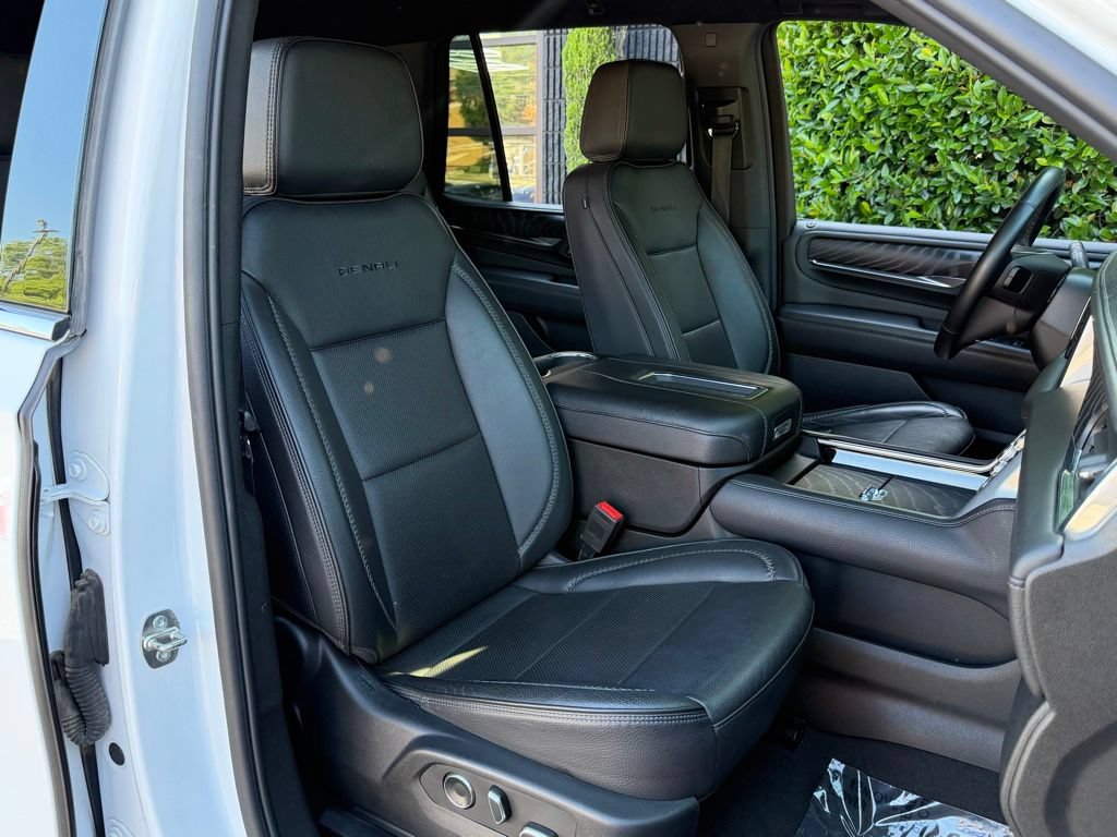 Used 2023 GMC Yukon Denali AWD/4WD image 36
