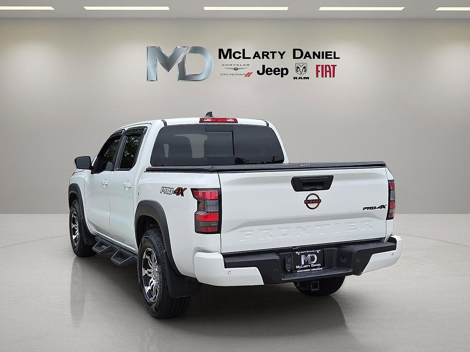 Used 2023 Nissan Frontier PRO-4X w/ Technology Package AWD/4WD image 4