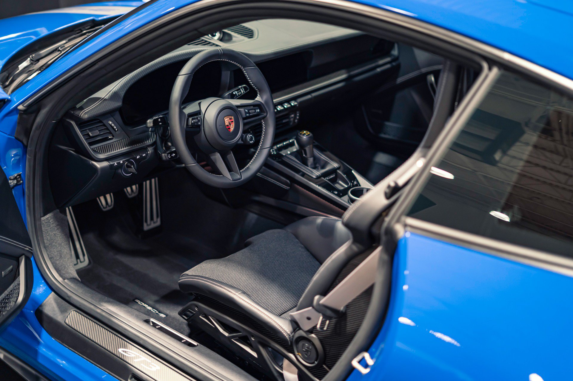 Used 2026 Porsche 911 GT3 RWD image 2