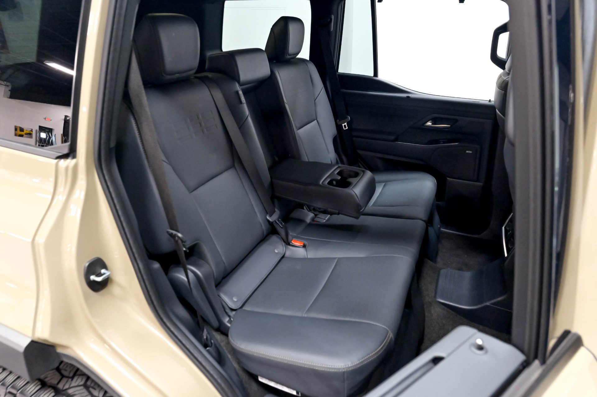 Used 2025 Lexus GX 550 AWD/4WD image 30