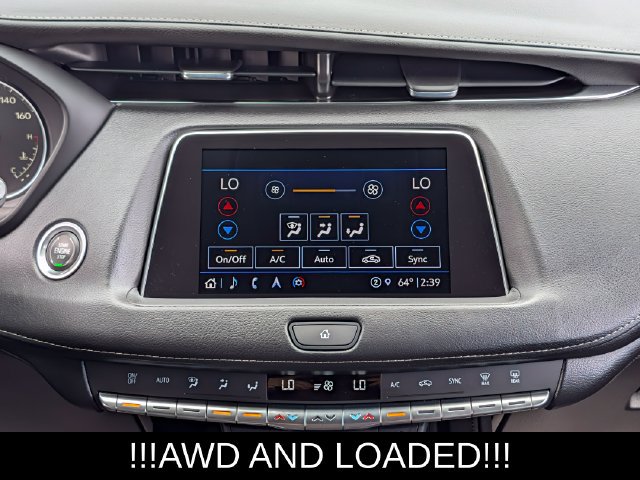 Used 2023 Cadillac XT4 Premium Luxury w/ Cold Weather Package AWD/4WD image 30