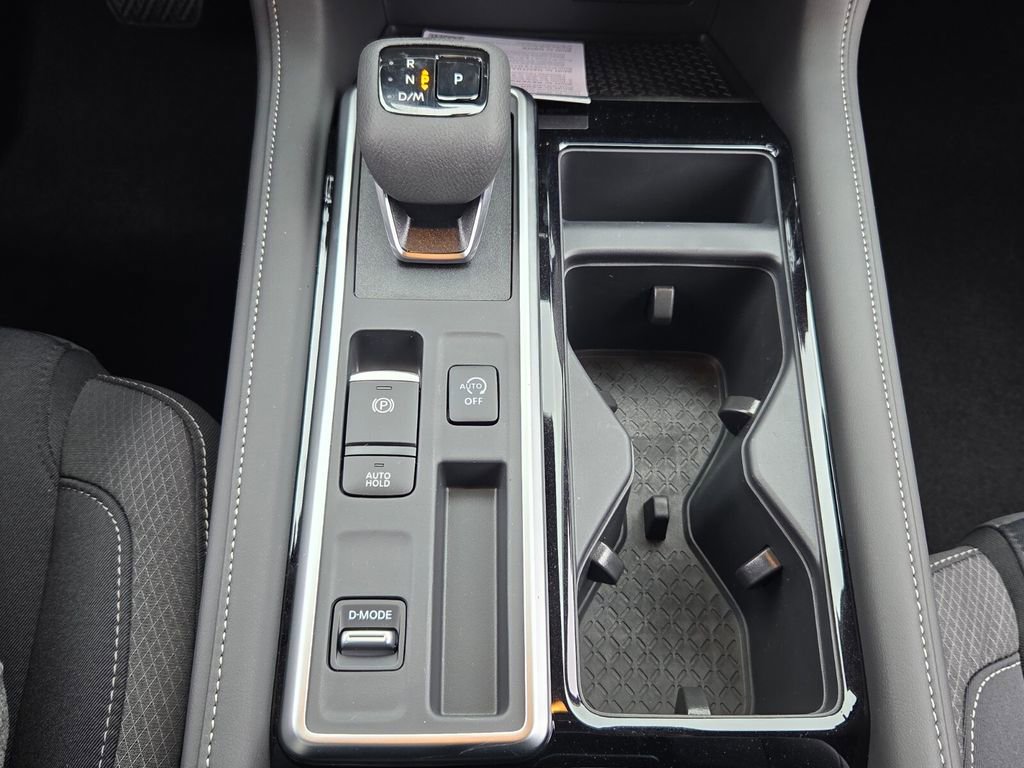 New 2026 Nissan Pathfinder SV image 18