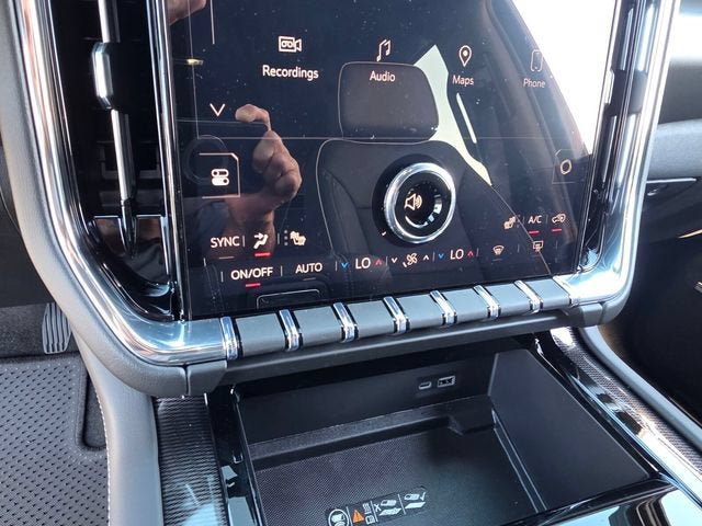 New 2026 GMC Yukon XL Elevation AWD/4WD image 26