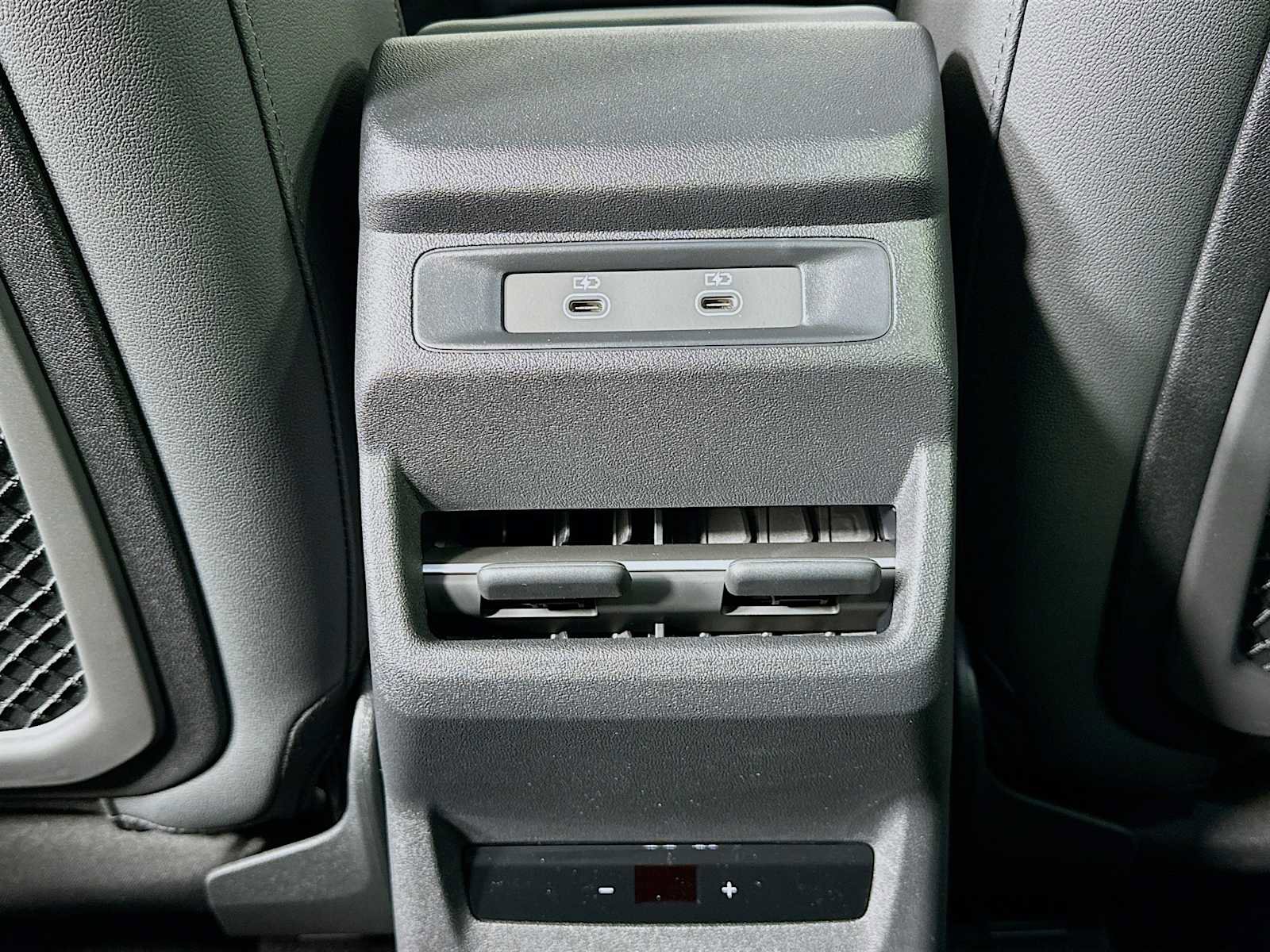 New 2026 Audi Q3 quattro 2.0T image 24