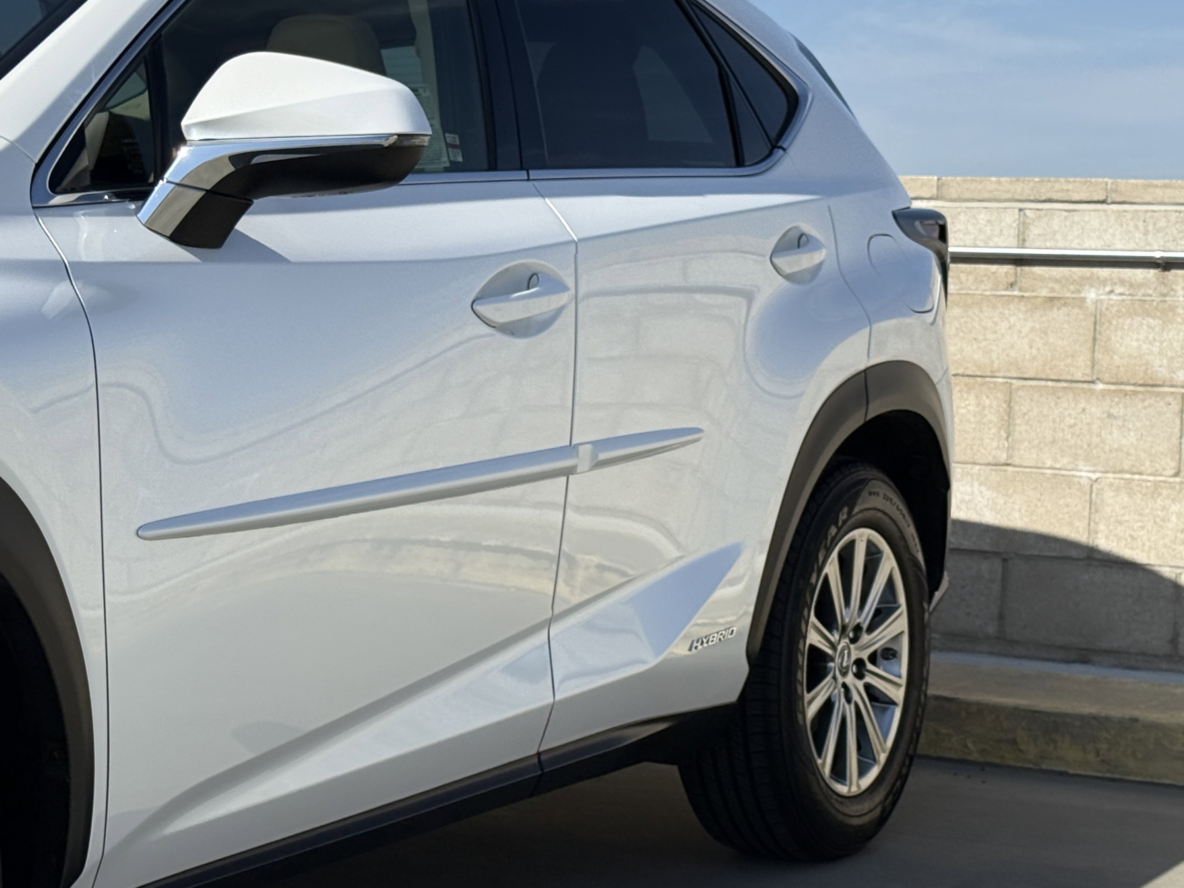 Used 2018 Lexus NX 300h AWD image 8