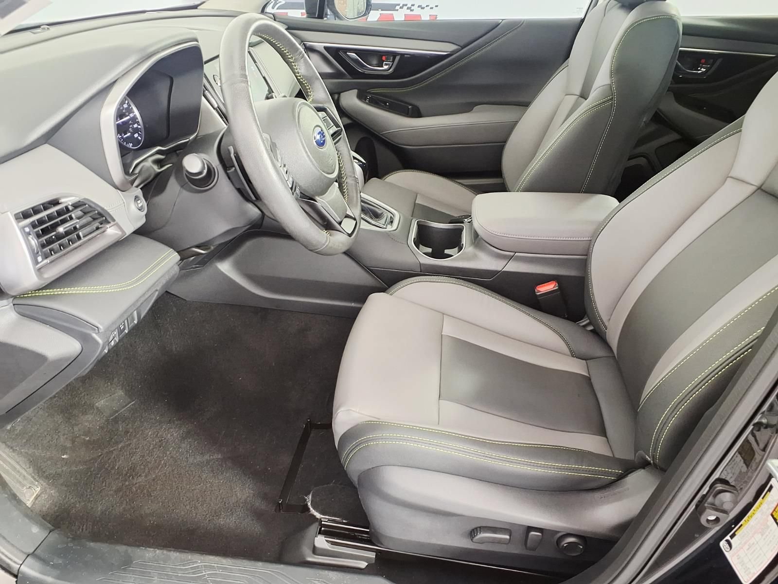 Certified 2024 Subaru Outback Onyx Edition AWD/4WD image 13