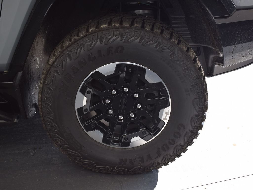 New 2024 GMC Hummer EV 2X w/ Extreme Off-Road Package image 12