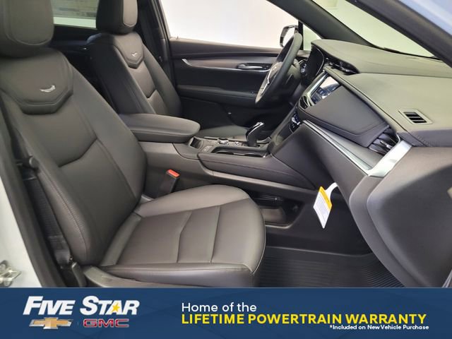 New 2026 Cadillac XT5 Luxury w/ LPO, Floor Liner Package image 16