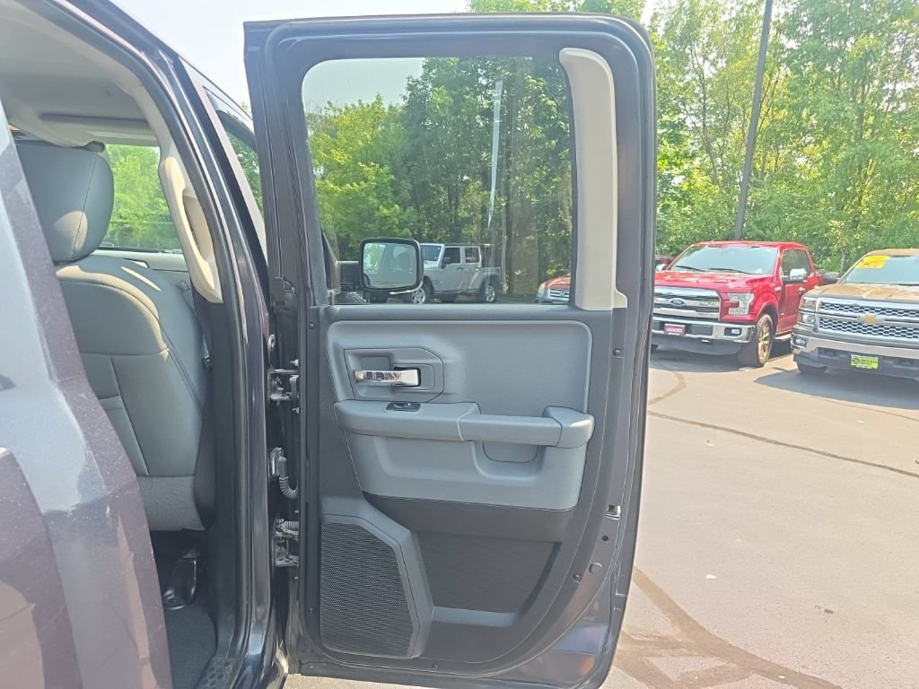 Used 2018 RAM 1500 Big Horn AWD/4WD image 29