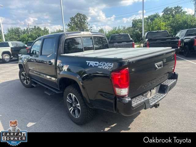 Used 2016 Toyota Tacoma TRD Sport w/ Towing Package AWD/4WD image 4