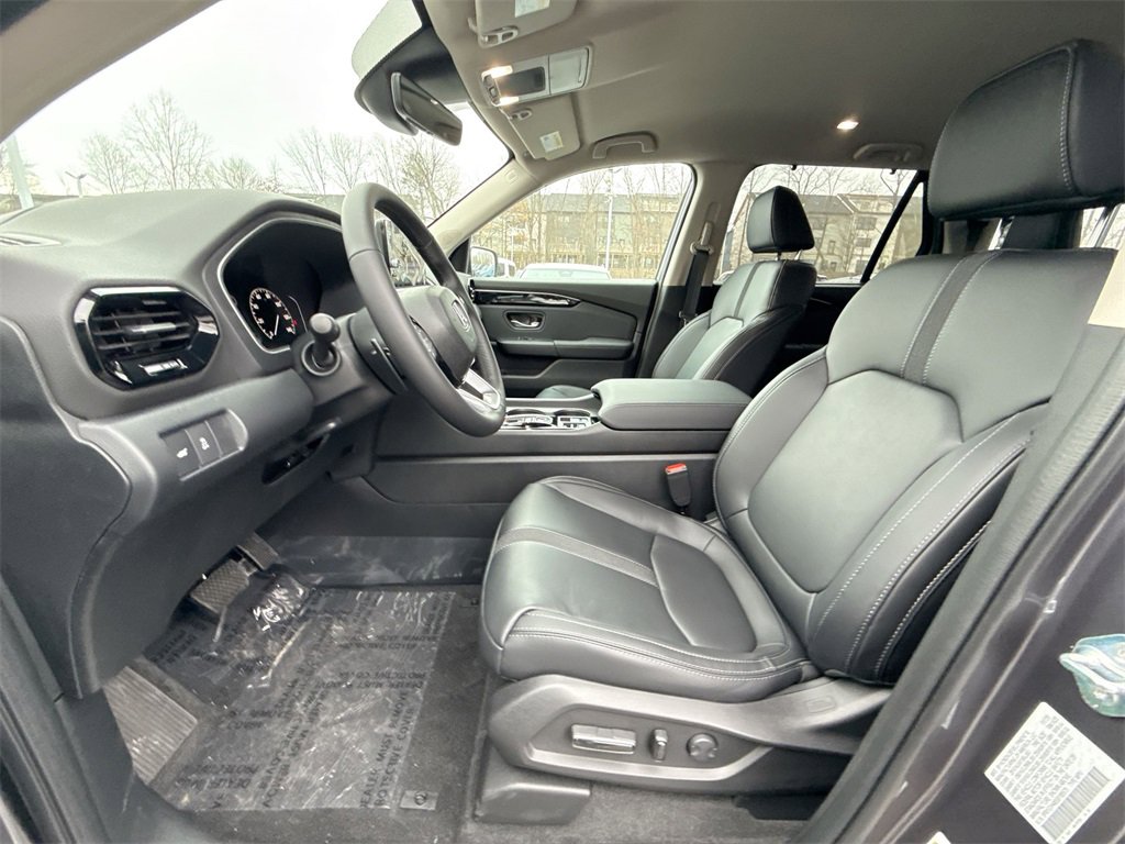 New 2025 Honda Pilot EX-L image 13