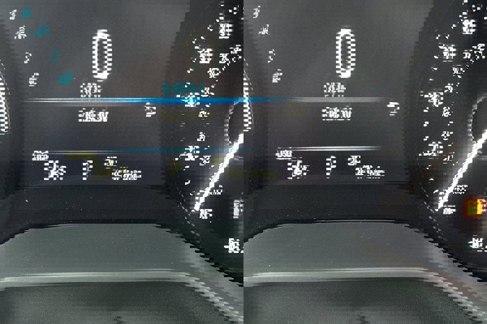 Used 2025 Toyota Sienna LE w/ LE Plus Package image 26